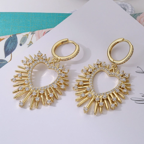 Boucles D Oreilles Coeur En Cuivre Plaqué Or 18K Zircon Starburst Bijoux De Mode Pour Femmes Style Élégant