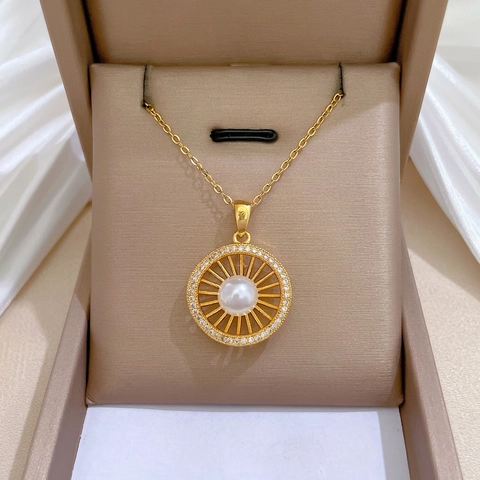 Collar Con Colgante Hueco Rayos De Sol Mujer Cadena Acero Inoxidable Latón Circón Micro Incrustado Perla Artificial Redonda Joyería