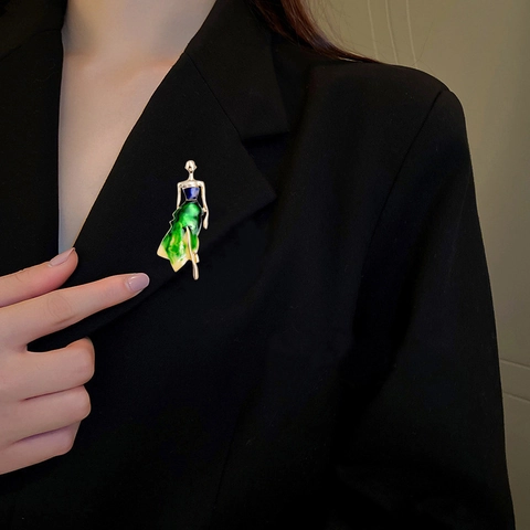 Elegant Alloy Enamel Girl Silhouette Brooch Vintage Gradient Painted Dress Brooch Pin For Women Fashion Jewelry Apparel Accessories