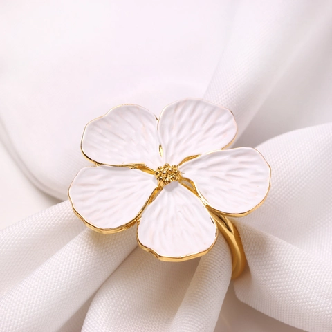 Elegant Flower Napkin Rings Zinc Alloy Floral Napkin Buckle For Wedding Banquet Table Decoration Home Kitchen Accessories