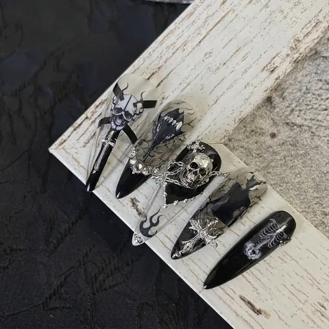 Gothic Dark Style Nail Art Stickers Halloween Spinnenweb Schedel Doodskist Kruis Patroon Zelfklevende Manicure Decoratie