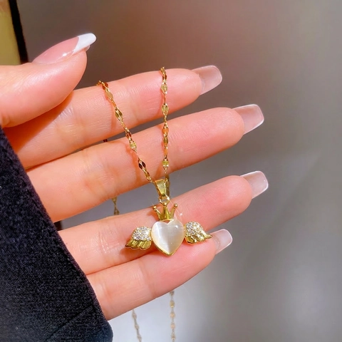 Halskette Titanium Stahl Engel Flügel Herz Katzenauge Stein Kupfer Krone Anhänger Schlüsselbein Kette Schmuck Damen