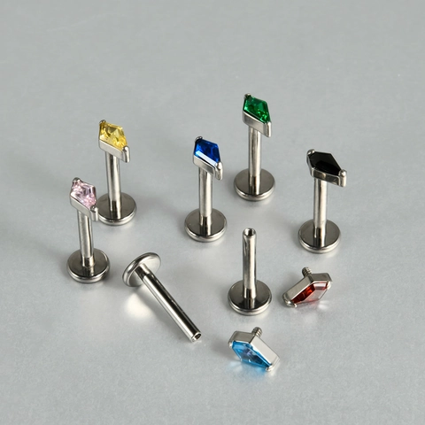 G23 Titanium Ruit Zirconia Intern Schroefdraad Labret Lipring Kraakbeen Stud Oorbel Kite Vorm Lichaam Piercing Sieraden