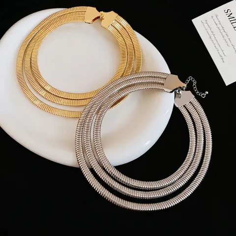 Meerlaagse Metalen Tubogas Choker Ketting Voor Dames Minimalistische Industriële Stijl Verstelbare Trendy Halssieraad