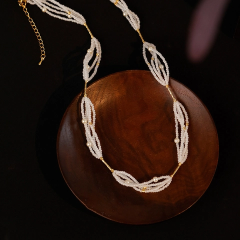 Elegante Collana Multistrato Vintage Francese Con Künstliche Perle D'Imitazione E Cristalli Perline Di Riso Tessute A Mano Lega Dorata