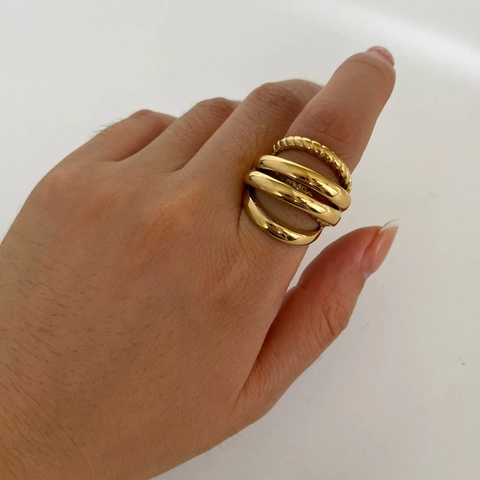 Anillo De Banda Ancha Acero Inoxidable Chapado En Oro De 18K Diseño Hueco Multicapa Joyería De Moda Para Mujer