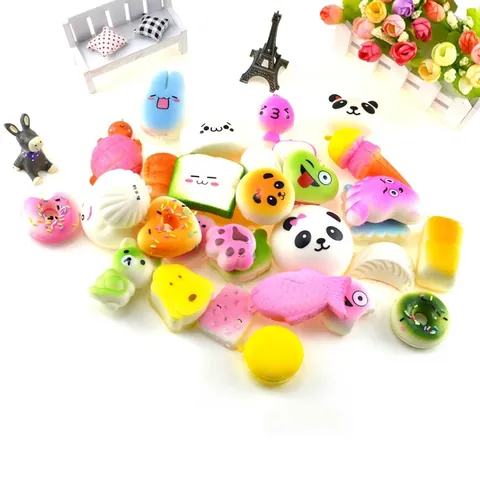 Giocattoli Squishy A Risalita Lenta In Morbida Schiuma PU Forme Casuali Di Cibo E Animali Pendenti Decompressione Decorazione