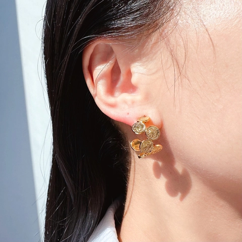 Vintage Gold Brass C-Shaped Hoop Earrings With 925 Sterling Silver Earring Post Portrait Relief Coin Earrings For Women Jewelry