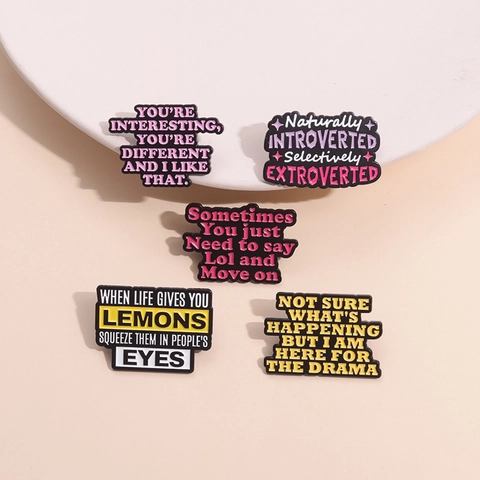 Lot de Pins Émaillés avec Citations Anglaises Créatives Broches en Alliage Forme Lettre Humoristique pour Vêtements Sacs Unisexe