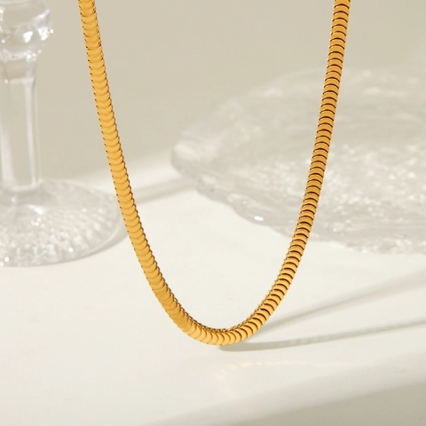 Collana A Catena Di Serpente Piatta Minimalista Acciaio Inossidabile Placcato Oro Gioielli In Scaglie Di Drago Per Donna