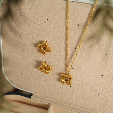 Bloem Ketting En Oorbellen Sieraden Titanium Staal Verguld Minimalistisch Hol Vier Blad Bloem Hanger Voor Vrouwen