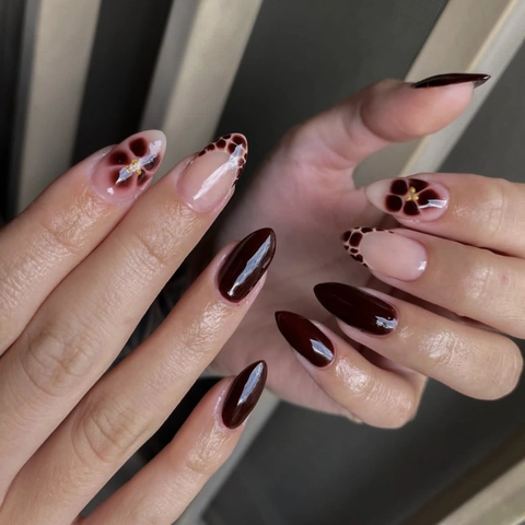 Uñas Postizas A Presión Almendra Largas Diseño Flores 3D Brillant Uñas Artificiales Estilo Ámbar Leopardo Para Mujeres
