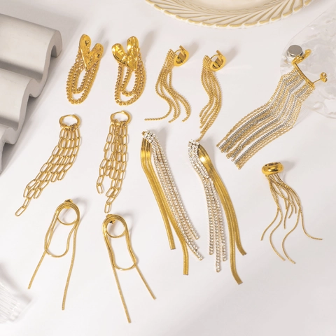 Orecchini a Nappa in Acciaio Inossidabile Placcato Oro 18K per Donna Eleganti Pendenti a Catena Lunga Gioielli Cuore Perla