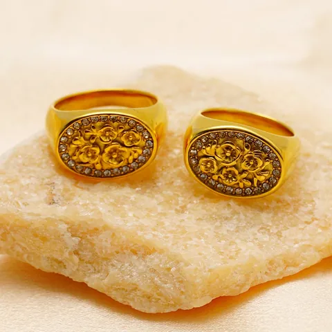 Vintage Signet Ring 18K Gold Plated Stainless Steel Oval Embossed Flower Rhinestone Border Retro Elegant Jewelry