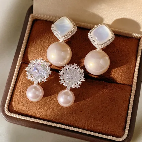 Eleganti Orecchini Di Künstliche Perle Madreperla Quadrata Zircone Gioielli Moda Con Perno In Argento Per Donne