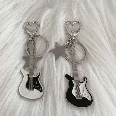 Metalen Elektrische Gitaar Sleutelhanger Met Sterbedel En Hart Karabijnhaak Punk Rock Y2K Stijl Tas Ornament Cadeau