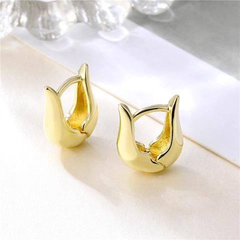 Huggie Earrings Polished Gold Plated Copper Geometric U Shape Water Drop Minimalist Retro Fashion For Women Elegant Accessory