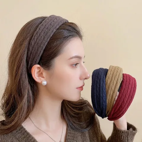 Cable Knit Wide Brimmed Headband Knitted Fabric Retro Winter Hair Hoop For Women Elegant Simple Style