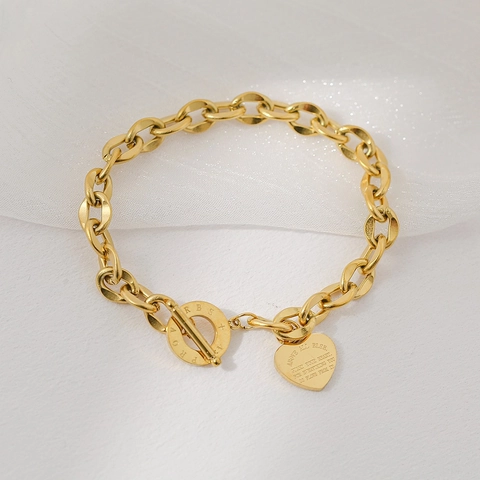 Pulsera Con Dije De Corazón Acero De Titanio Cierre De Palanca Cita Grabada Joyería Retro Mujer