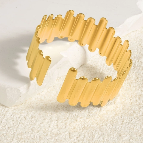 Irregular Wavy Cuff Bracelet Stainless Steel 18K Gold Plated Vertical Line Open Adjustable Modern Fashion Jewelry For Women