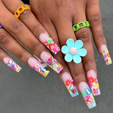 Lange Coffin Press On Nails Kleurrijke Graffiti Cartoon Fruit Bloem 3D Hars Charms Glanzende Kunstnagels Zoete Stijl Voor Dames