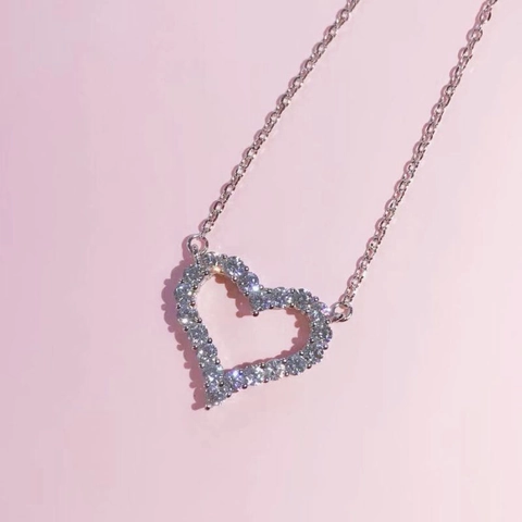 Heart Pendant Necklace Copper White Gold Plated Sparkling Cubic Zirconia Sweet Clavicle Chain Jewelry For Women Elegant