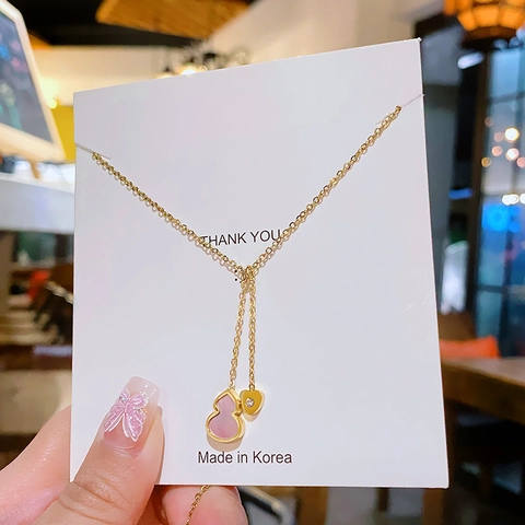 Collana In Acciaio Al Titanio Placcato Oro 18K Pendente Zucca In Conchiglia Rosa Cuore Catena Per Clavicola Da Donna