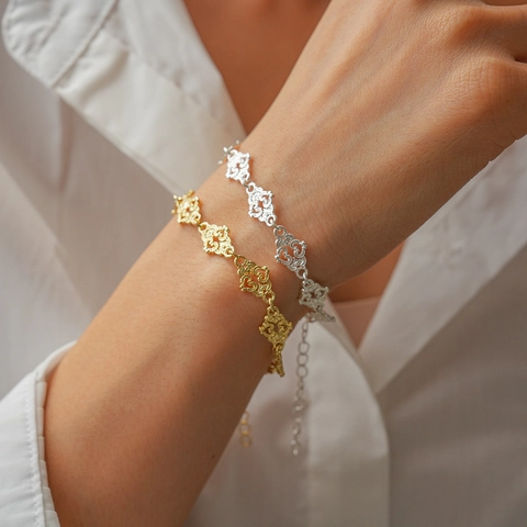 Hollow Heart Cloud Bracelet Vintage Alloy Minimalist Adjustable Metal Chain For Women Elegant Jewelry Accessory