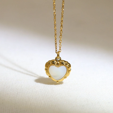 Französische Vintage Titanstahl Herz Halskette Vergoldet Muschel Anhänger Einfache Schlüsselbeinkette Schmuck Geschenk Für Damen