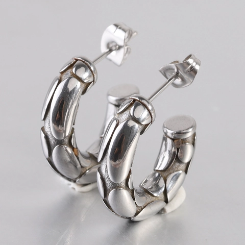 Pendientes De Aro En Forma De C Chapado En Oro 18K Acero Inoxidable 304 Textura Piedra Con Poste De Acero Inoxidable