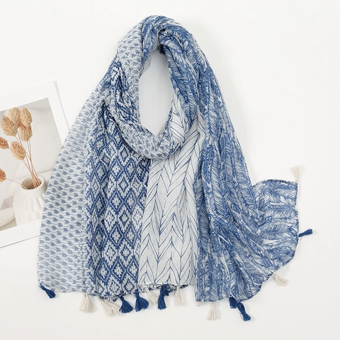 Women Ethnic Bohemian Polyester Scarf Blue White Geometric Feather Print Tassel Fringe Lightweight Shawl