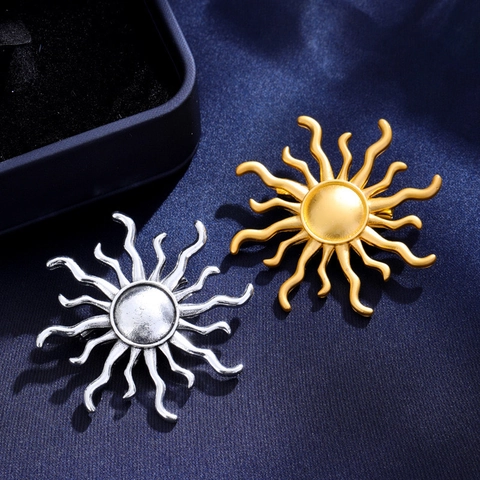 Vintage Zonnestraal Broche Pin Legering Zonlicht Stralend Ontwerp Retro Bohemien Stijl Mode Accessoire Voor Dames Heren