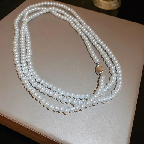 Vintage Französischer Stil Mehrlagige Kunstperlenkette Legierung Verschluss Elegante Pulverkette Für Damen