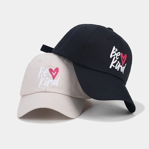 Casquette De Baseball En Coton Broderie Lettre Be Kind Motif Coeur Rose Réglable Chapeau De Soleil Décontracté Extérieur