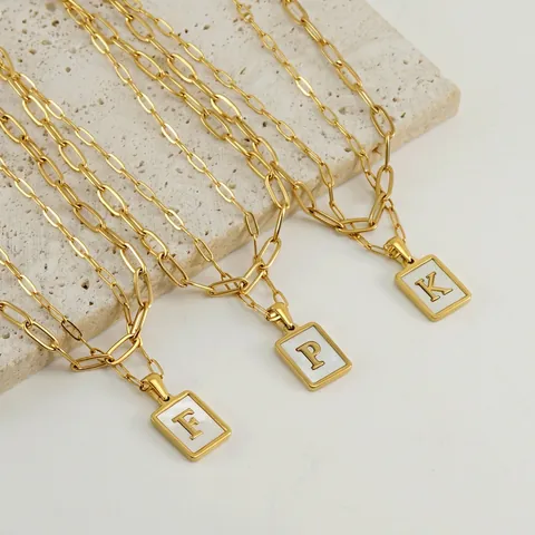 Collar Con Colgante De Letra Inicial Acero Inoxidable Chapado En Oro De 18K Concha Blanca Cuadrado Capas Cadena Clip Mujeres