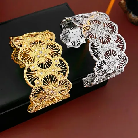 Hohlblumen Manschette Armreif Gold Vergoldetes Kupfer Mit Zirkon Retro Ethnisch Weit Offen Schmuck Für Frauen