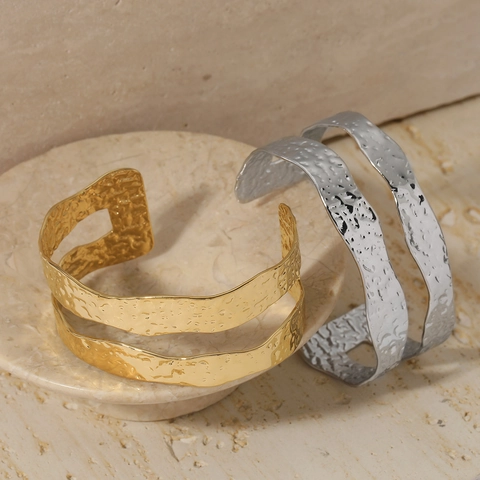 Brazalete De Acero Inoxidable De Doble Capa Con Textura Martillada Irregular Pulsera Abierta Ajustable Estilo Punk