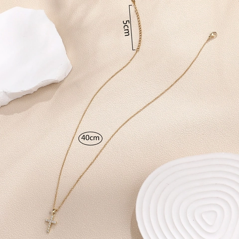 Collana con Pendente a Croce in Acciaio Inossidabile Minimalista per Donna Gioielli con Catena Delicata Placcati in Oro Argento con Zirconia