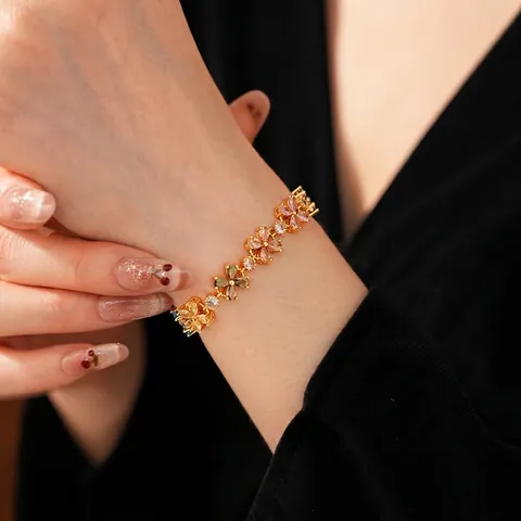 Buntes Zirkon Blumen Armband Kupfer Vergoldet Wassertropfen Blütenblatt Schmuck Für Damen Vielseitiger Luxus Stil