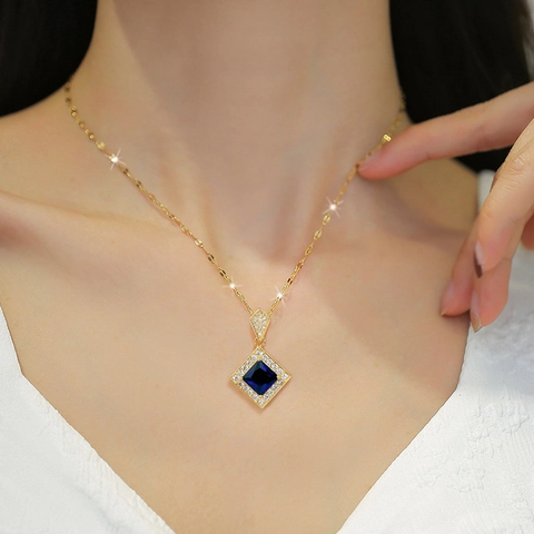 Set Di Gioielli Collana E Orecchini Con Pietra Quadrata Blu Placcato Oro Acciaio Al Titanio Con Perno In Argento Elegante