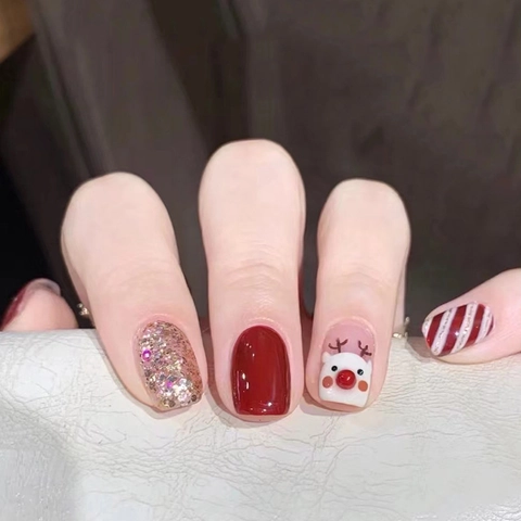 Christmas Reindeer Press On Nails Short Square Glitter Red Gold Fake Nails Artificial Finger Nails With Glue