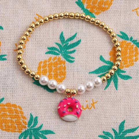 Bracelet À Künstliche Perles Pendentif Donut Künstliche Perles En Cuivre Et Imitation Künstliche Perle Bijoux De Mode Doux Ludique Pour Femmes Filles