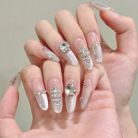 Handmade Luxury Cat Eye Press On Nails With Rhinestones Artificial Pearls Pink Gradient Long Almond Fake Nails For Women Party Decoration