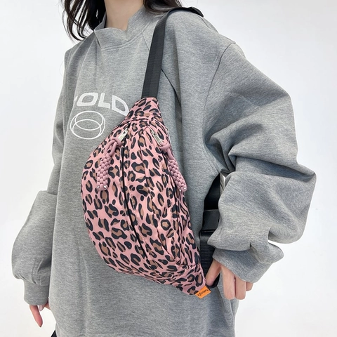 Leopard Print Nylon Chest Bag Women Large Capacity Waist Pack Adjustable Strap Streetwear Crossbody Fanny Pack
