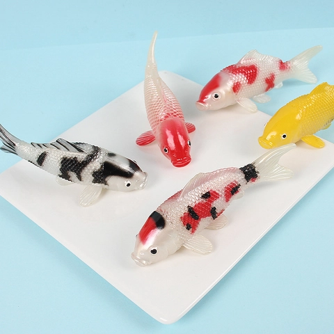 Simulation Koi Fish Keychain And Model PVC Soft Rubber Realistic Carp Ornament For Backpack Decor Colorful Aquatic Animal Toy