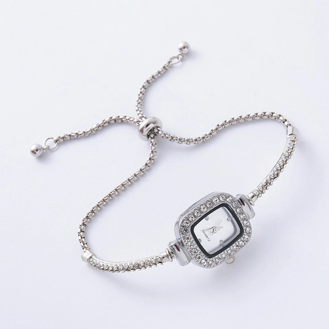 Luxe Strass Dames Armbandhorloge Mode Vierkant Hart Wijzerplaat Legering Quartshorloge Verstelbare Ketting Sieraden