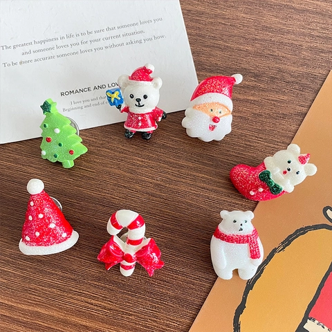 Christmas Brooch Pins Cartoon Resin Glitter Badges Santa Claus Reindeer Tree Cute Festival Jewelry For Women Kids