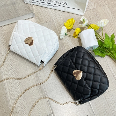Women Quilted Crossbody Bag PU Leather Heart Shaped Lock Golden Chain Strap Rhomboid Pattern Elegant Shoulder Bag