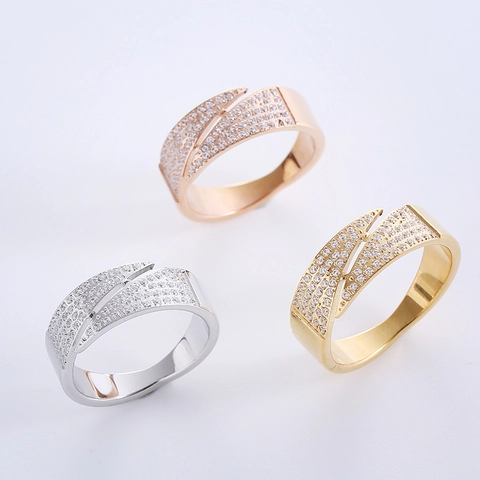 Anillo Minimalista De Acero Inoxidable 316L Con Zirconia Pavé Joyería Elegante Estilo Conmutador Para Mujeres