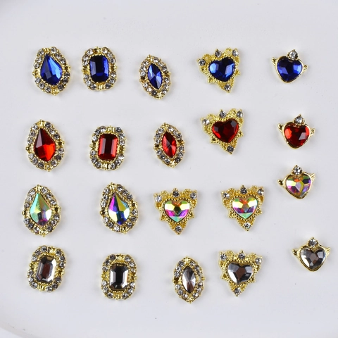 Luxury Nail Art Charms Alloy Metal Gemstone Rhinestone Heart Teardrop Shapes Vintage Elegant Jewelry Decorations For Manicure